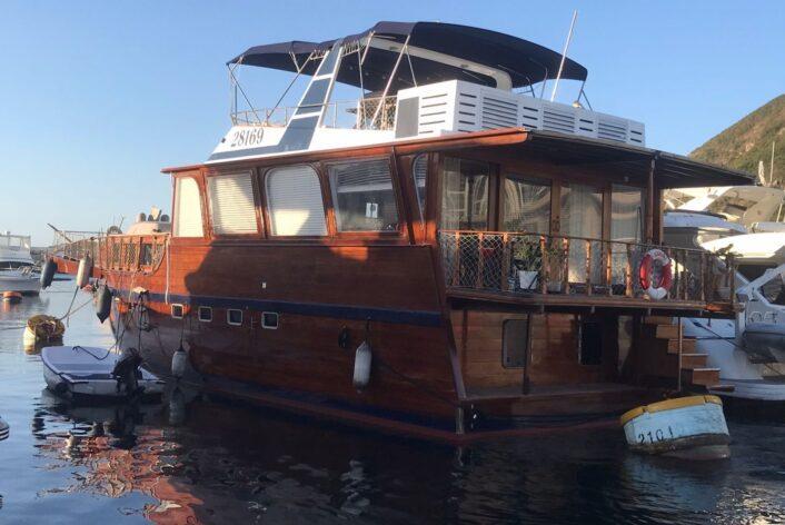 Sun Hing Shing Teak Liveaboard 59ft