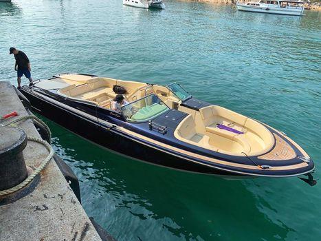 Chris Craft 32