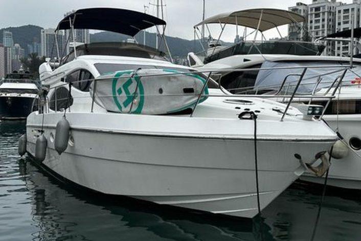 Azimut 46