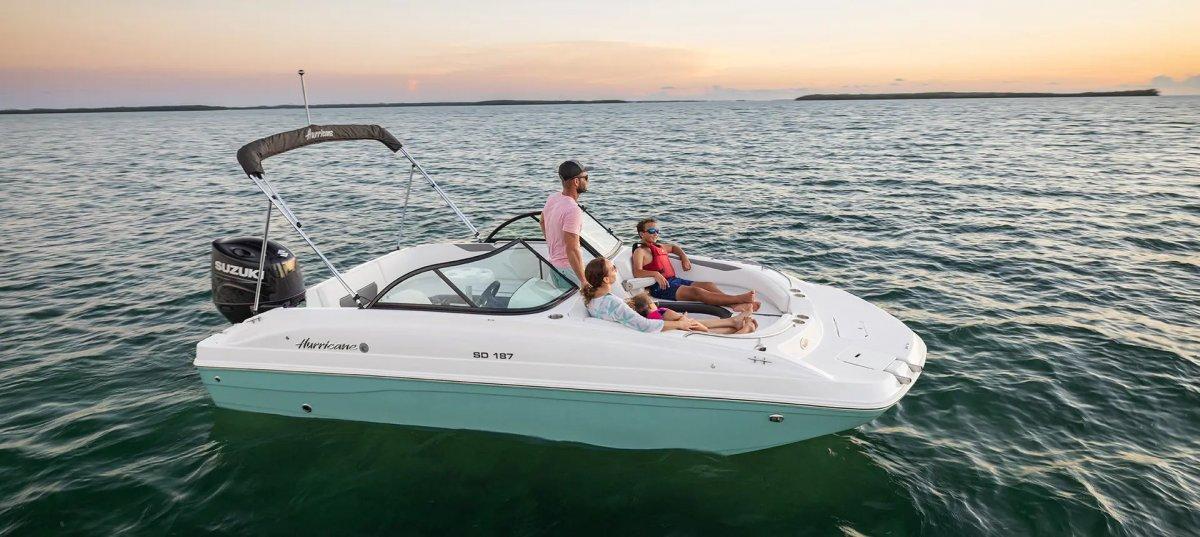 Hurricane SunDeck 187