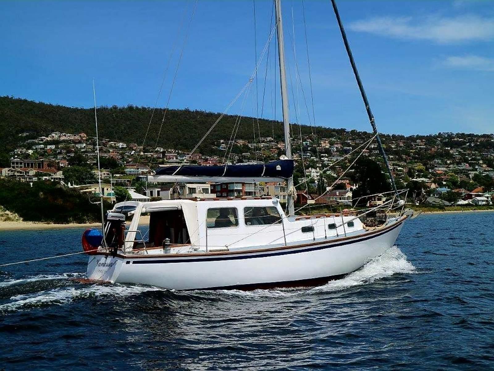 Roberts 30 Motor Sailer