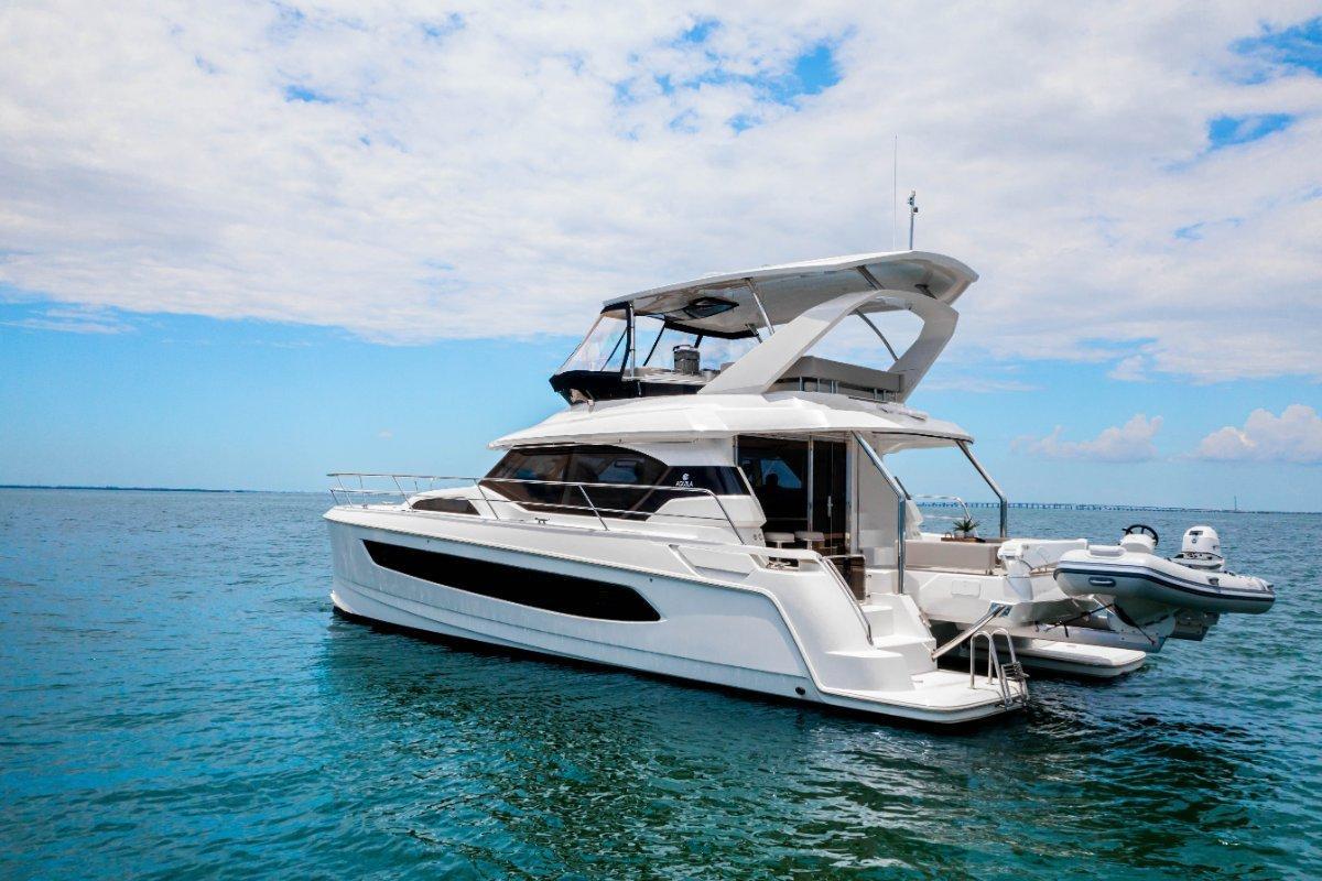 Aquila 44