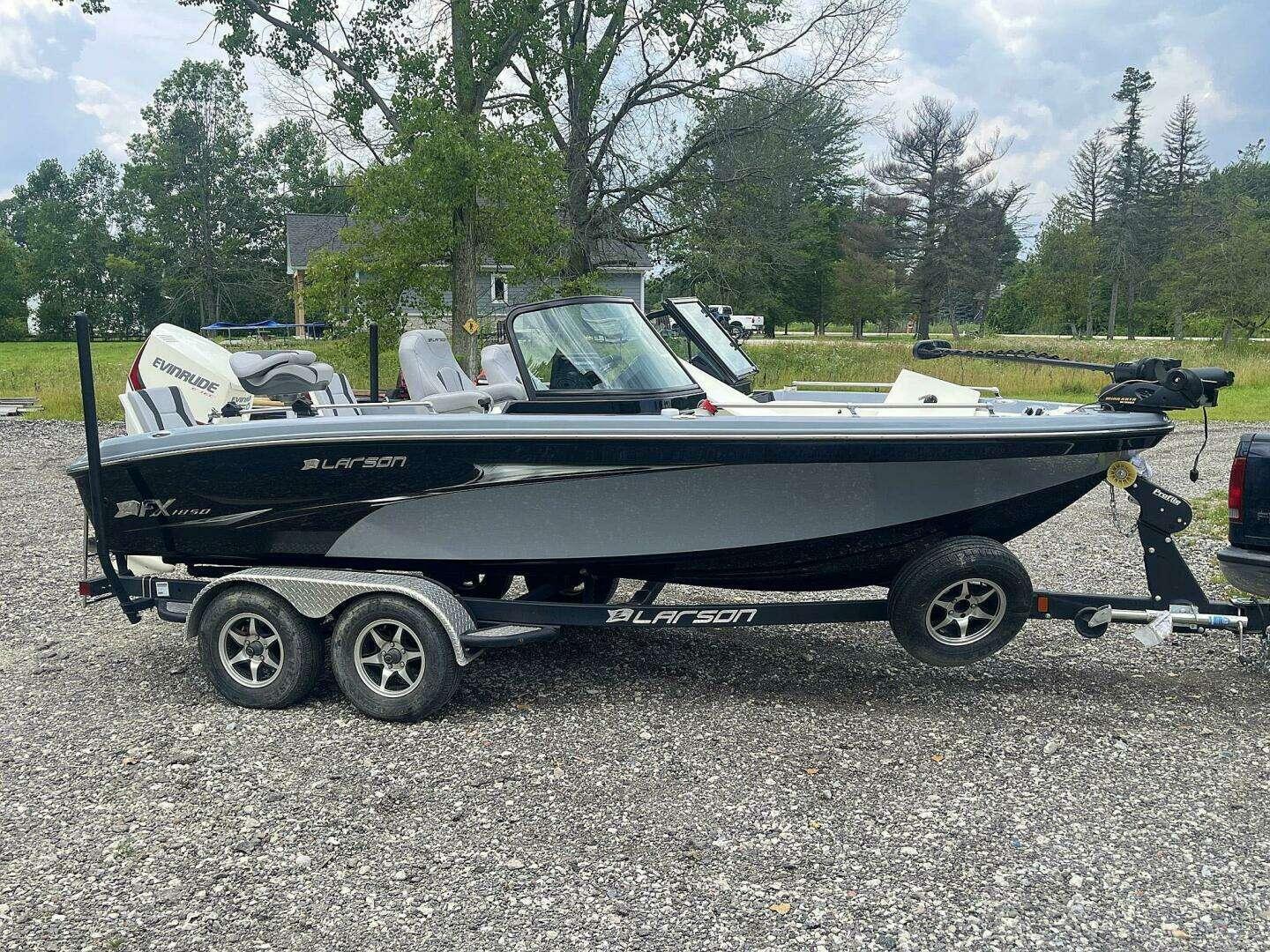 Larson FX 1850 DC