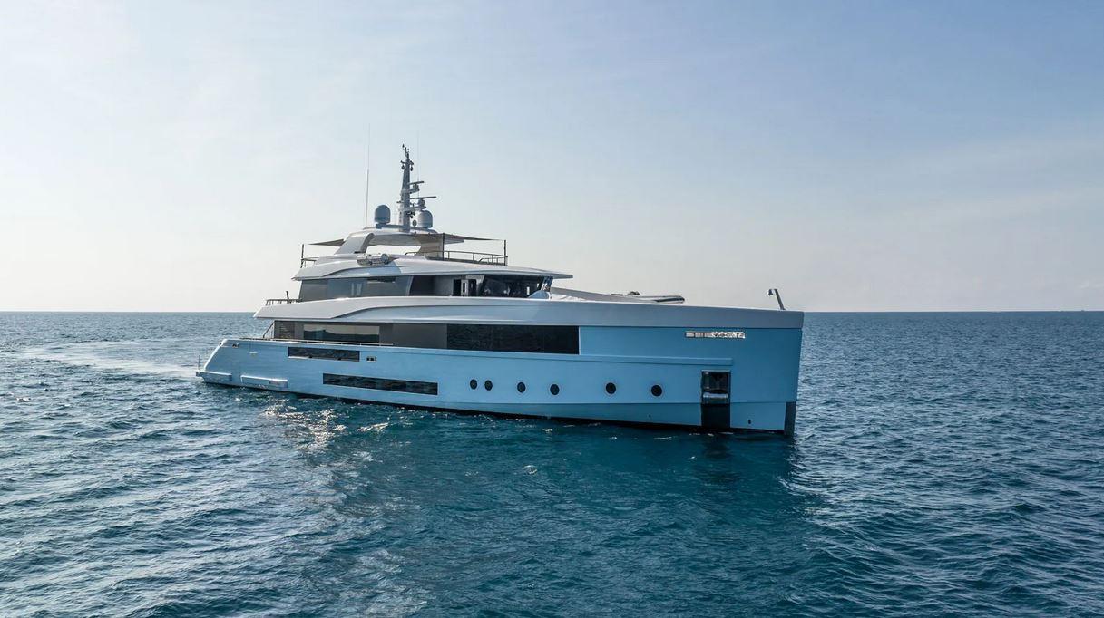 Admiral 48