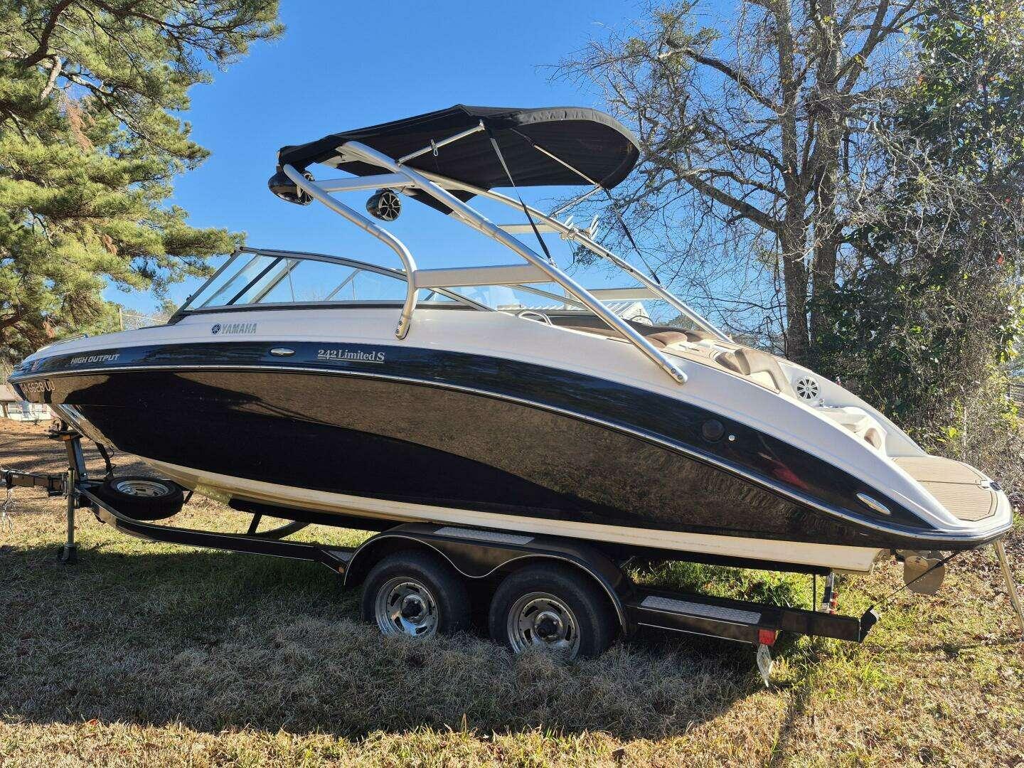 Yamaha 242 Limited S
