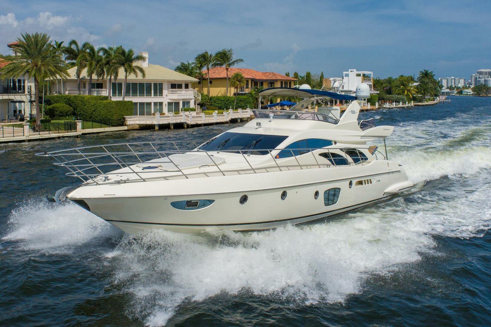 Azimut 62E