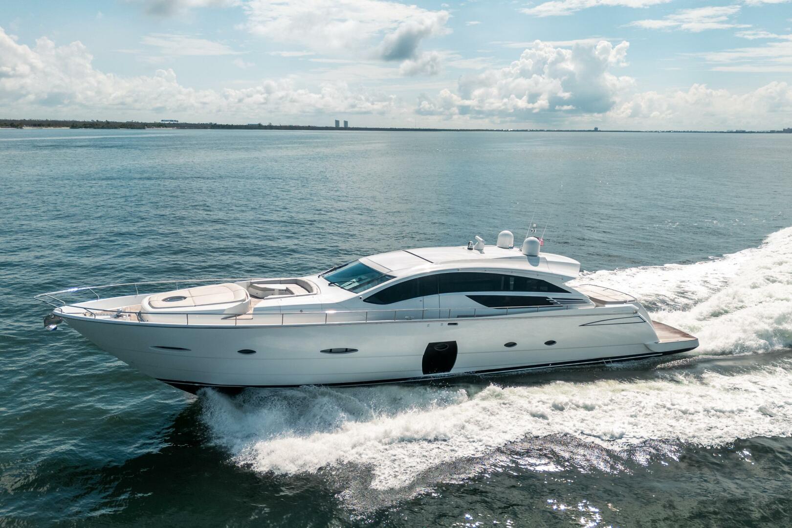 Pershing 80