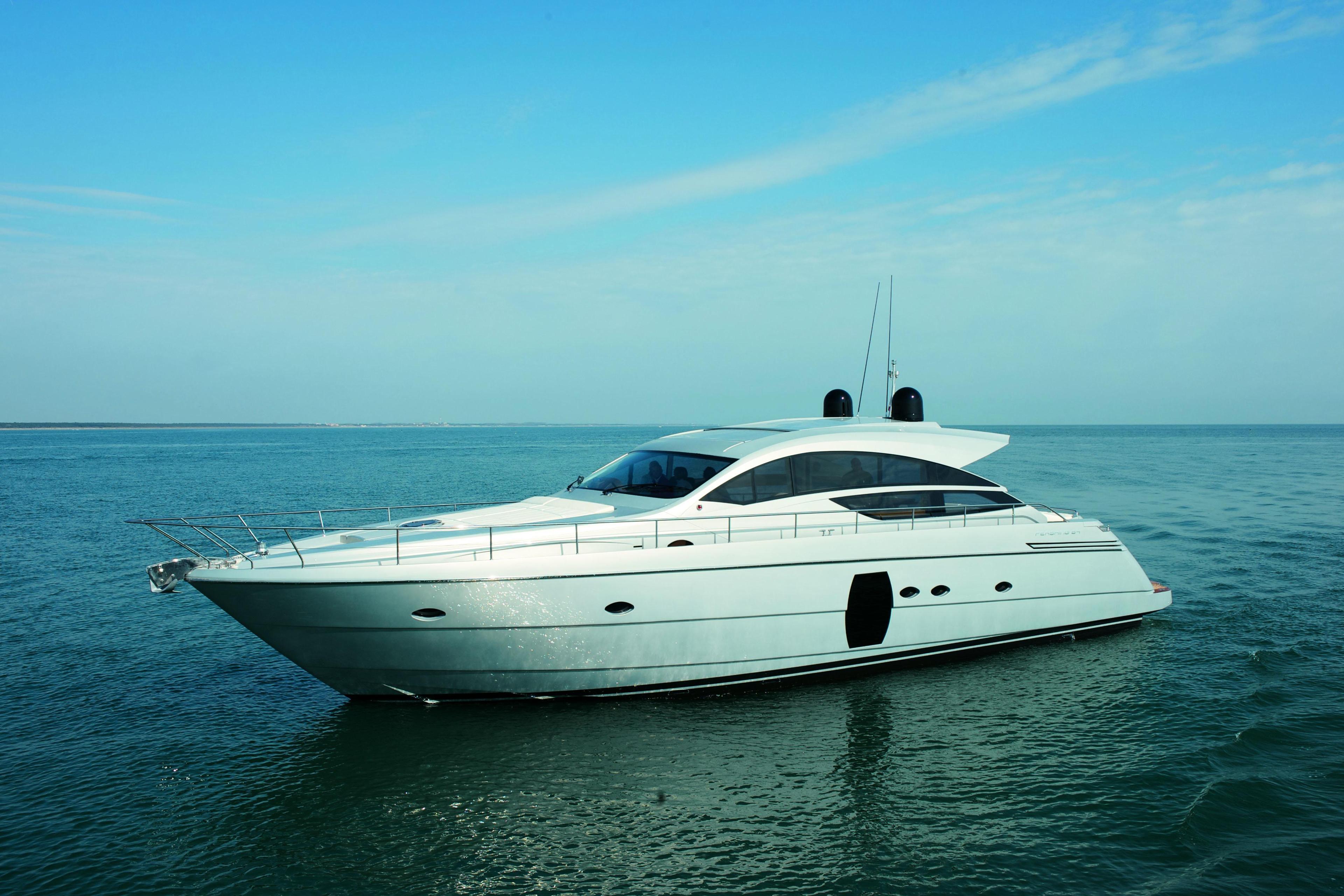 Pershing 64