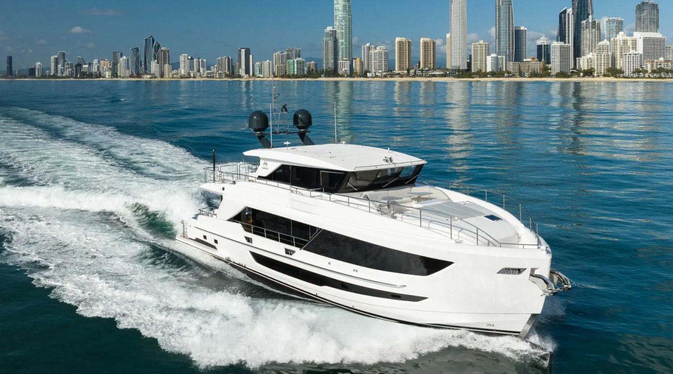 Horizon Yacht FD90 Skyline