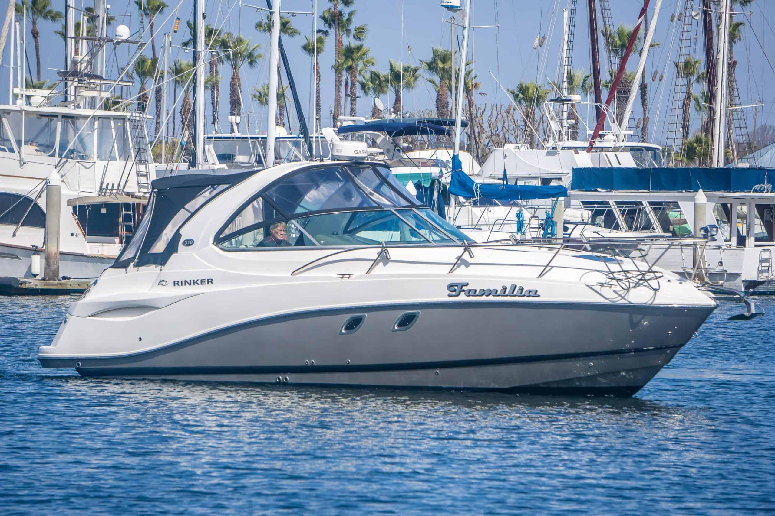 Rinker 310 Express Cruiser