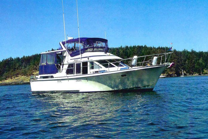 Tollycraft 44 Cockpit Motor Yacht