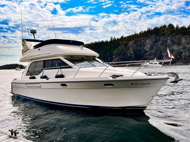 Bayliner 3788 Command Bridge Motoryacht