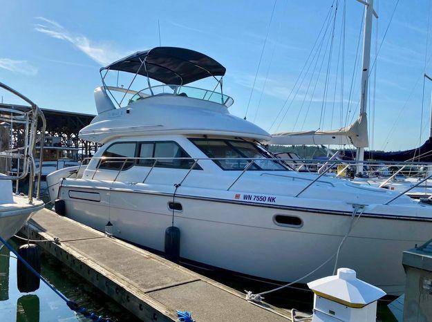 Bayliner 3488 Command Bridge Motoryacht