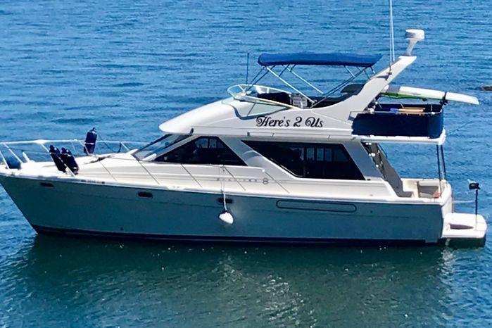 Bayliner 3988 Command Bridge