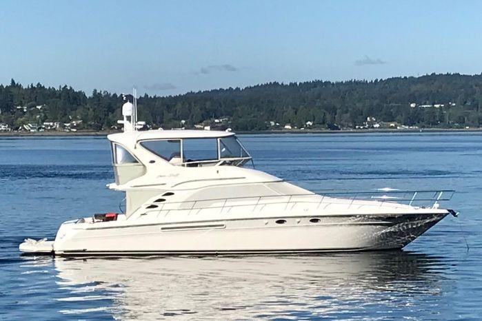Sea Ray 560 Sedan Bridge