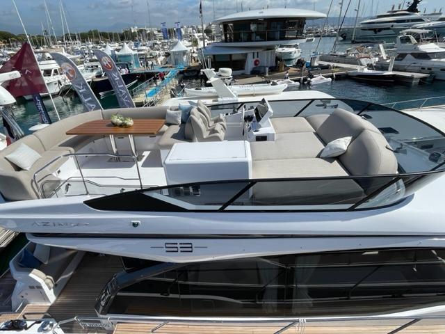 Azimut 53 Fly