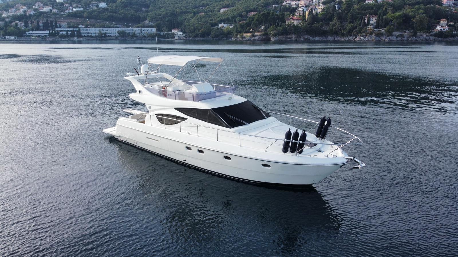 Ferretti 460 fly