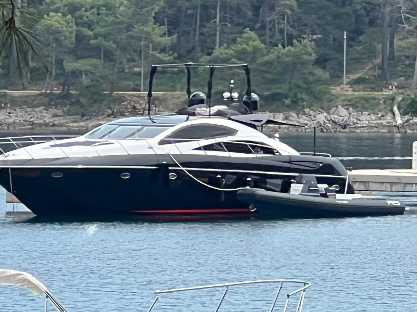 Sunseeker Predator 72