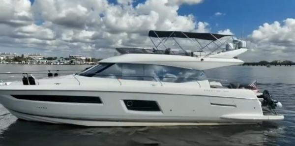 Prestige 550
