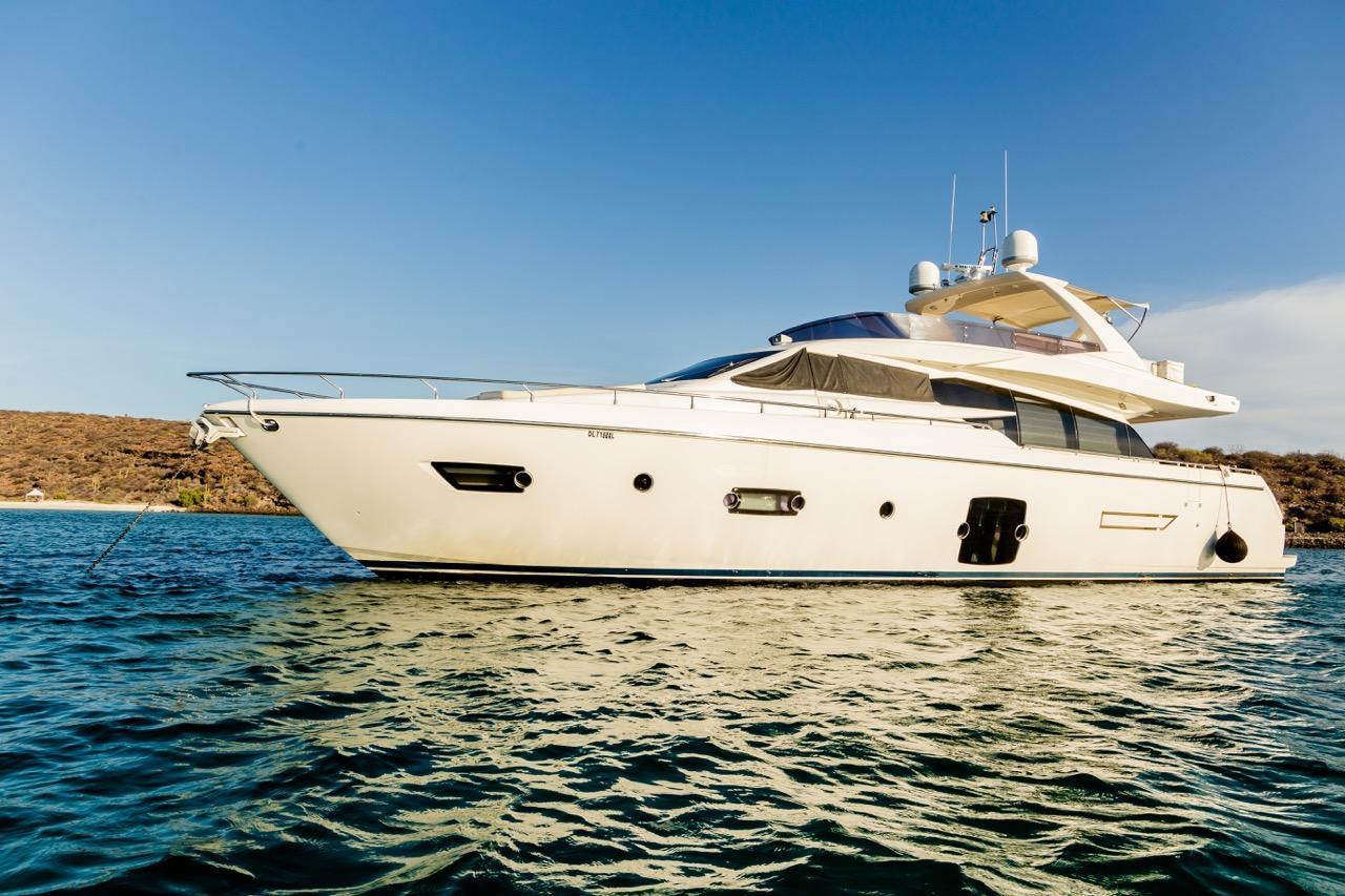 Ferretti 720