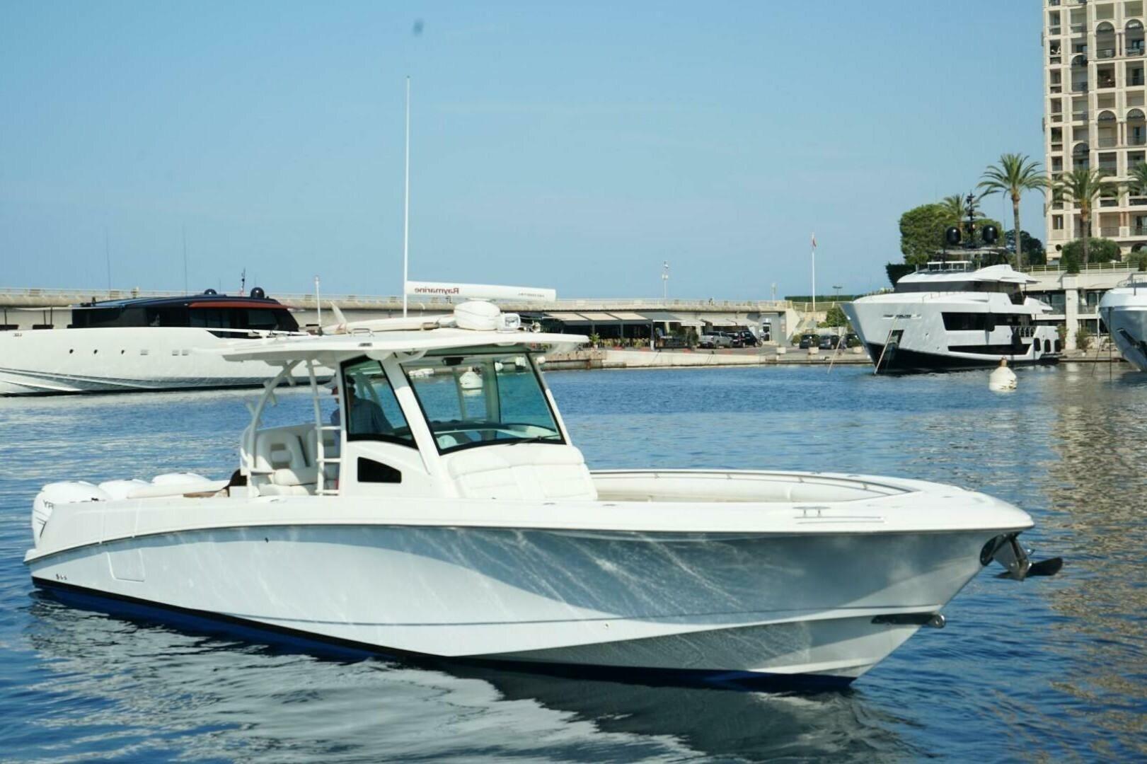 Boston Whaler Whaler 370 Outrage