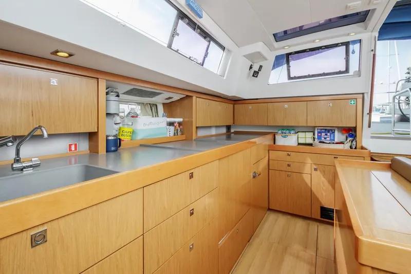 Thumbnail 37 - Beneteau Sense 50