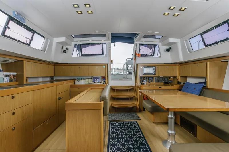 Thumbnail 38 - Beneteau Sense 50