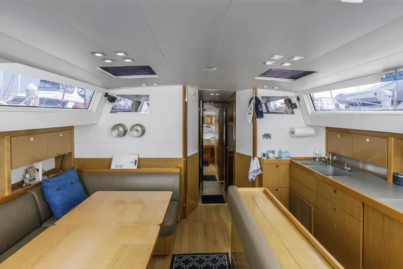Thumbnail 28 - Beneteau Sense 50