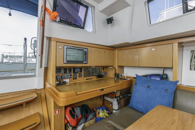 Thumbnail 40 - Beneteau Sense 50