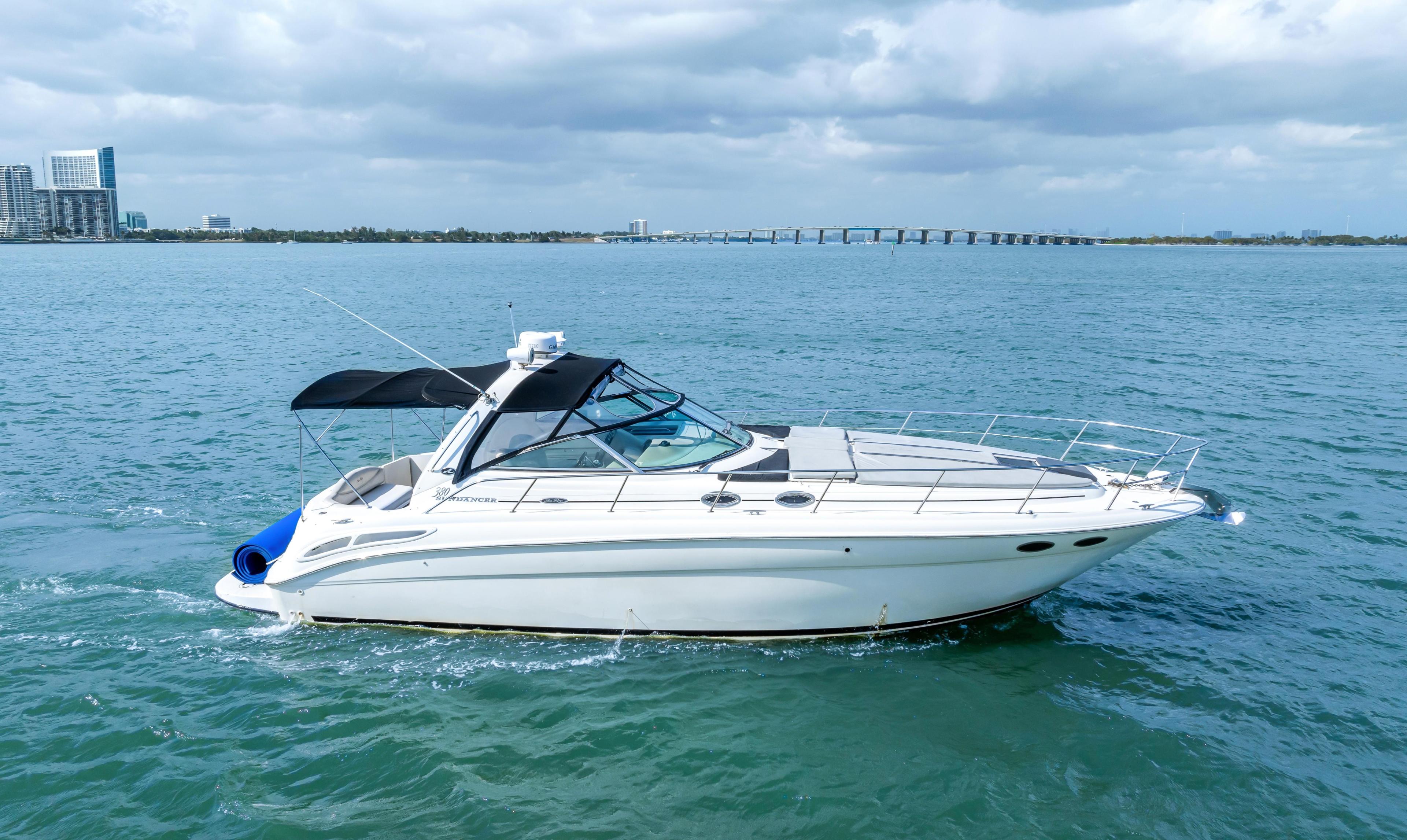 Sea Ray 380 Sundancer