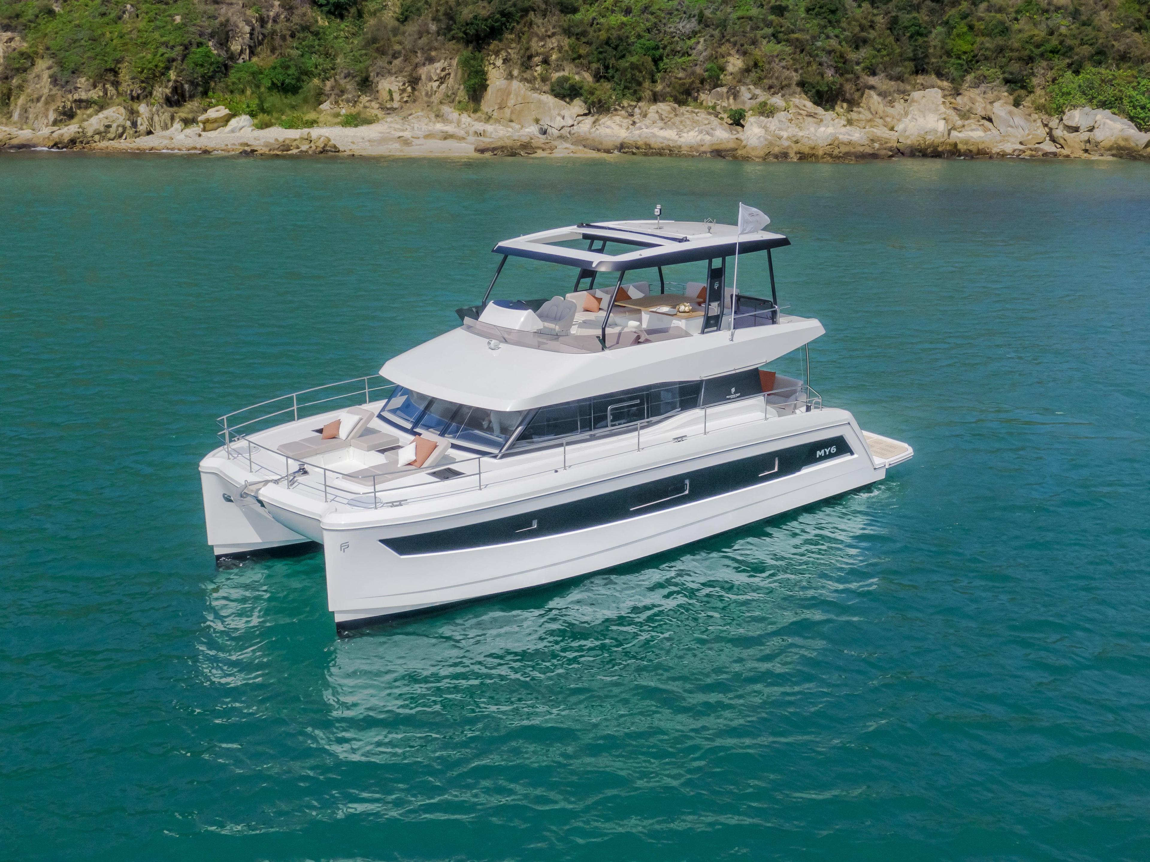 Fountaine Pajot MY.6