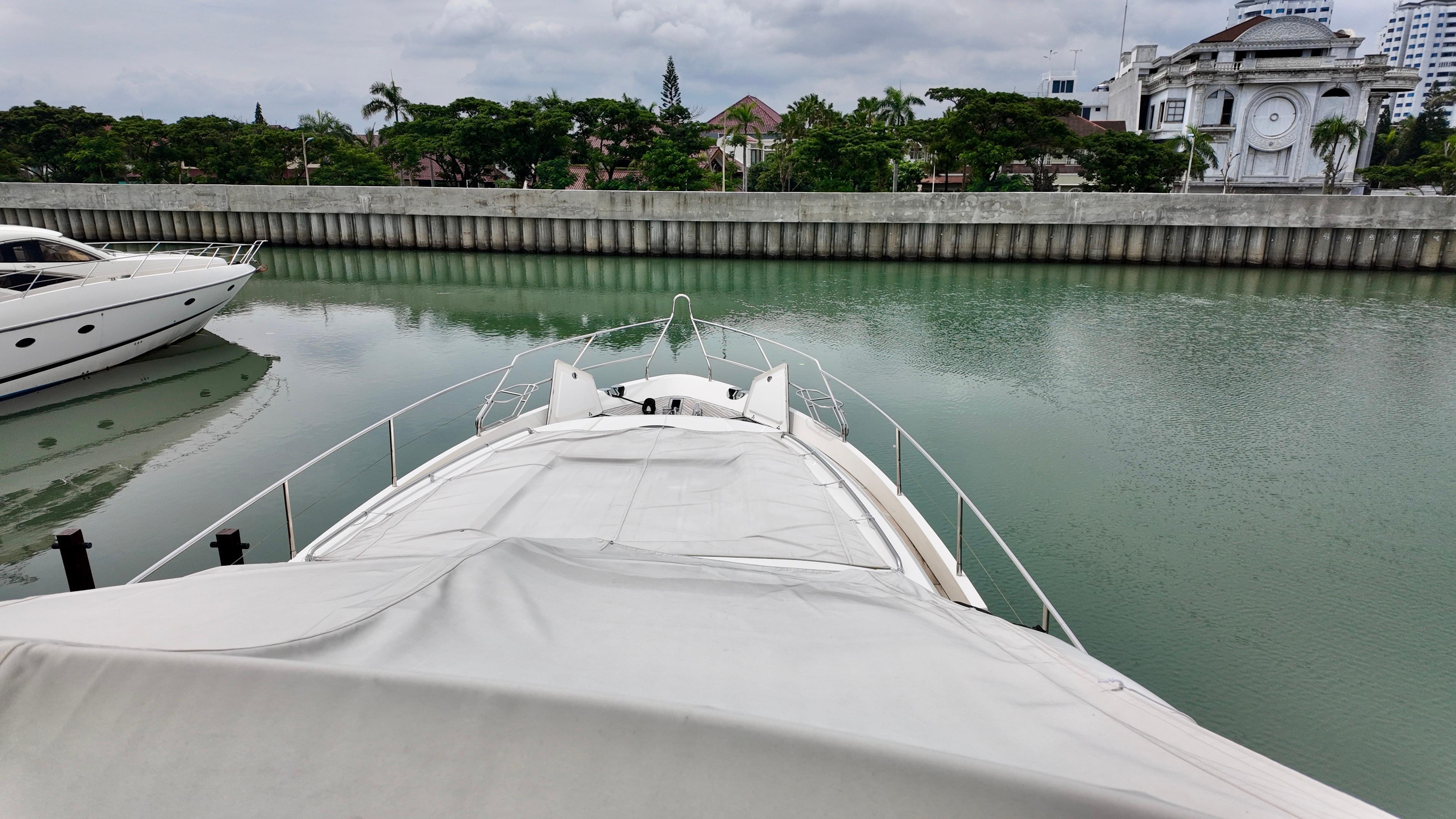 Princess 67 Flybridge