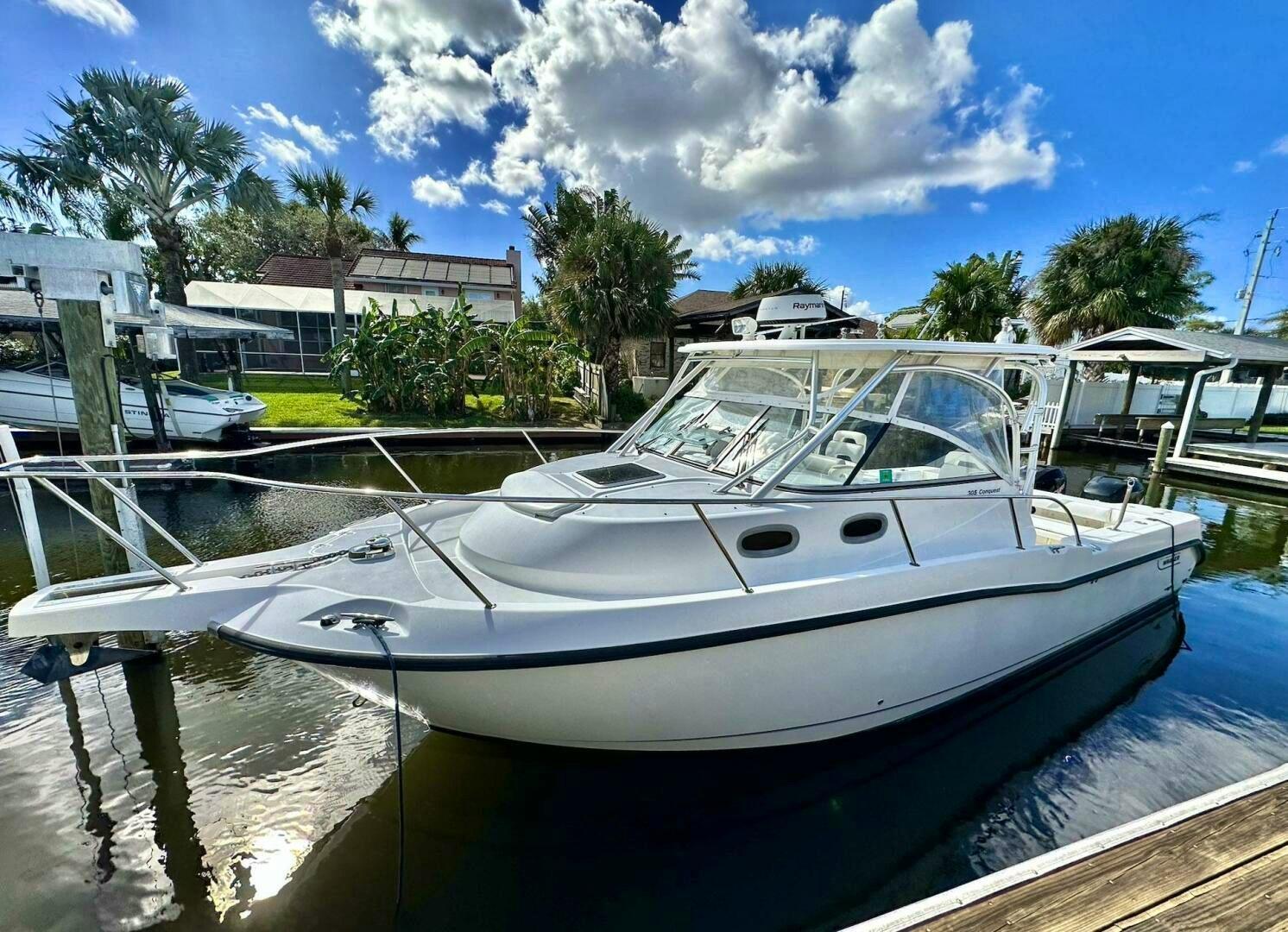 Boston Whaler 305 Conquest