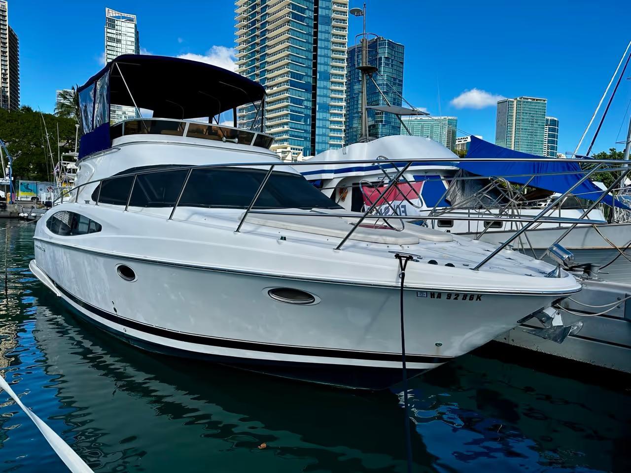 Regal Marine 3780 Commodore
