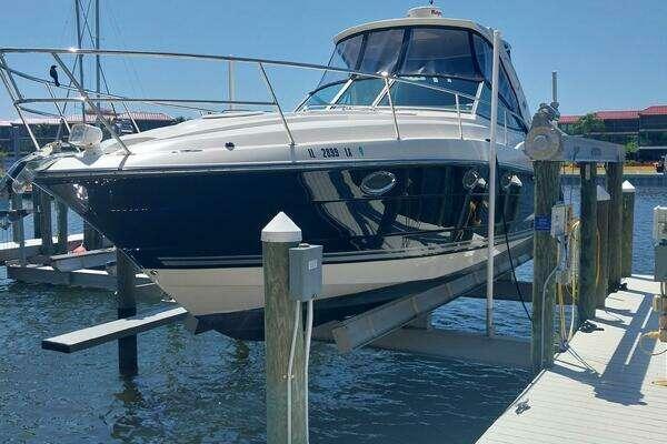 Monterey 340 Sport Yacht