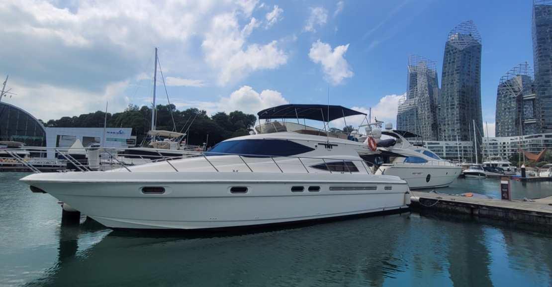 Sealine T52