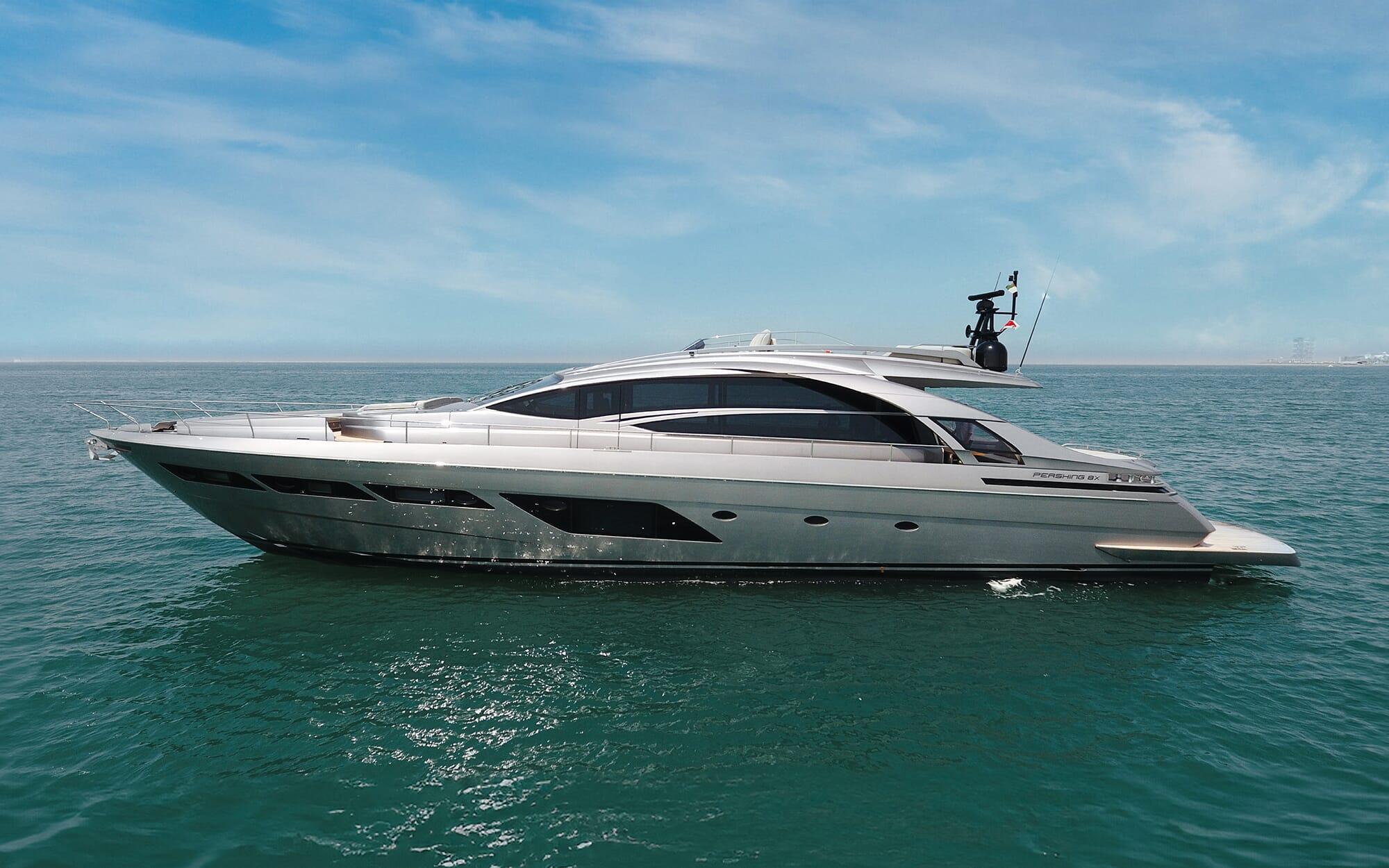 Pershing 8X