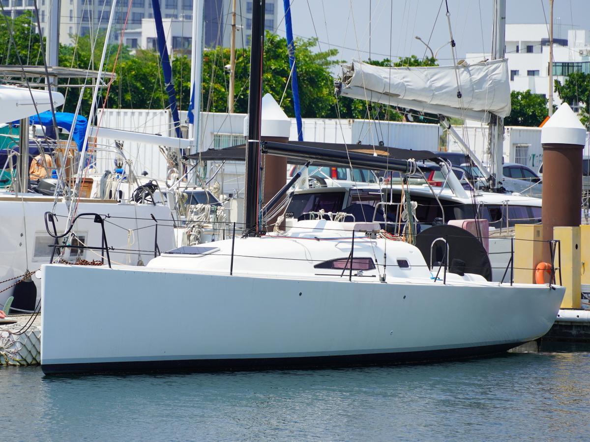 J Boats J/111