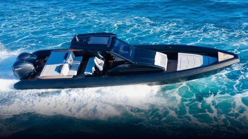 Technohull 40 Exprorer