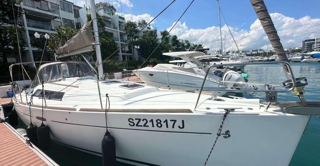 Beneteau Oceanis 37