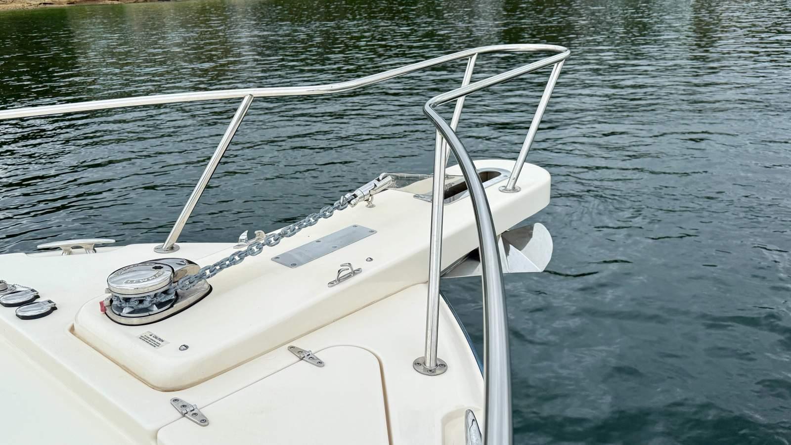 Grady-White Express 330