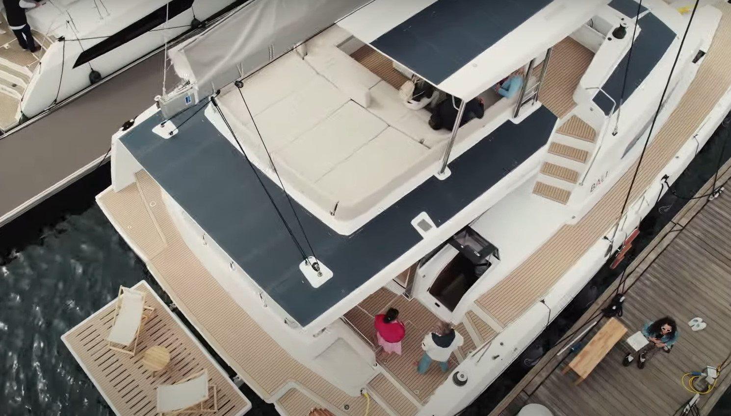 Thumbnail 4 - Bali 5.8 Catamaran