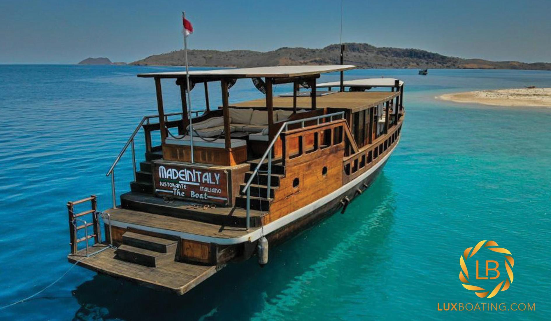 MadeInItaly Wooden Boat