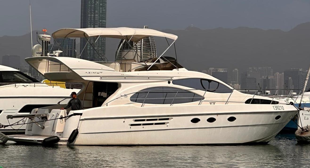 Azimut 46