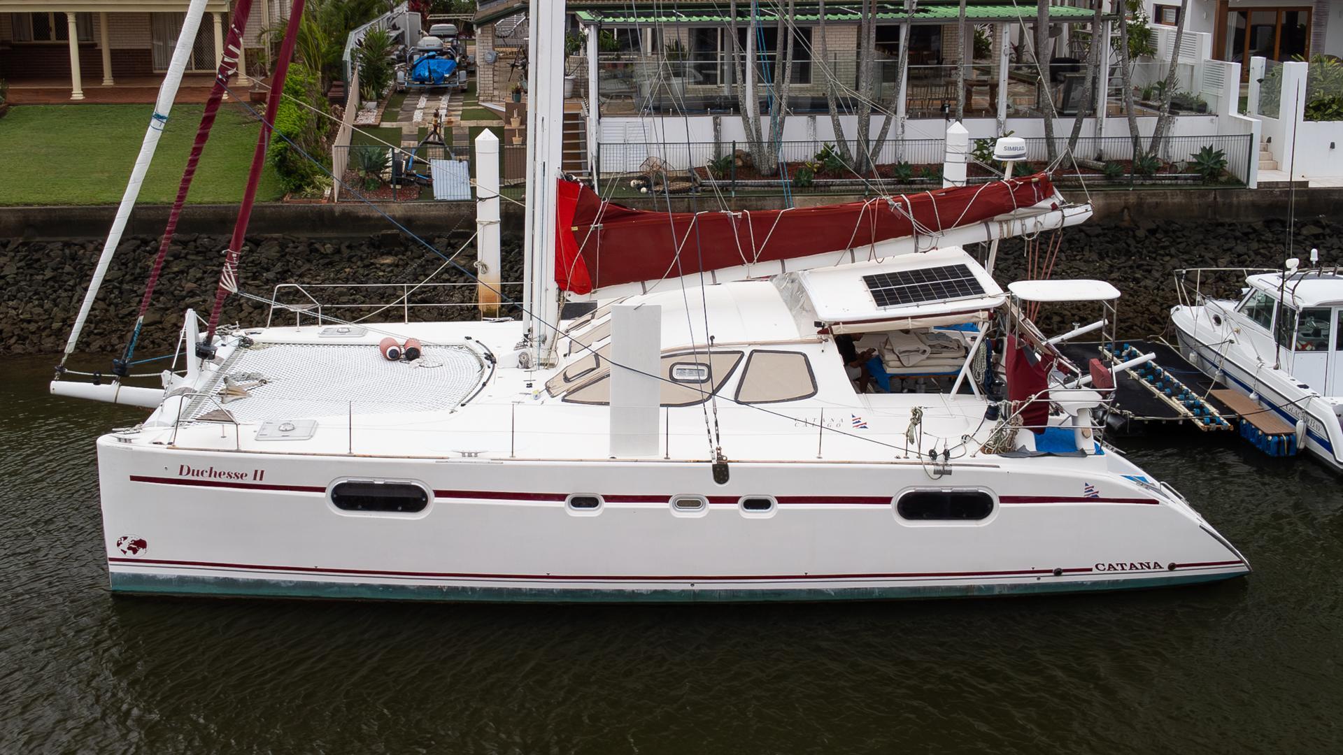Catana 472