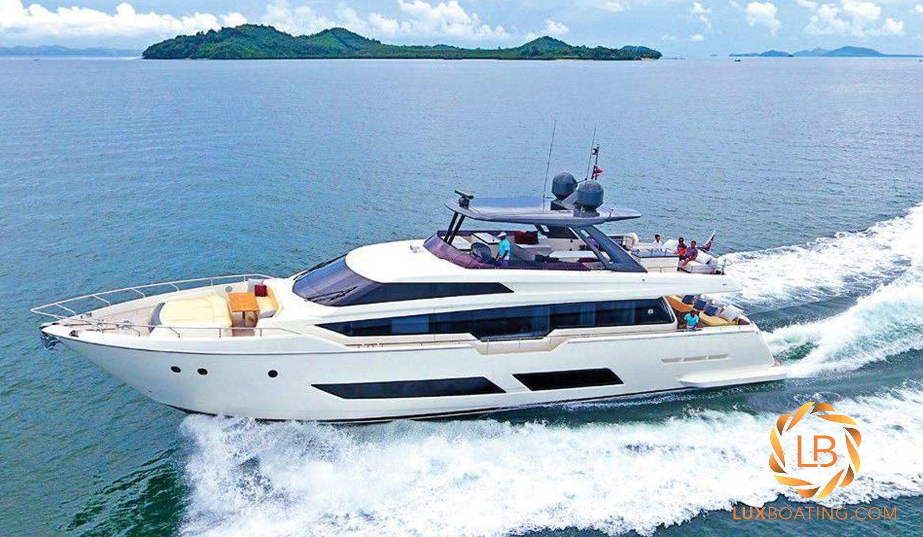 Ferretti Yachts 850