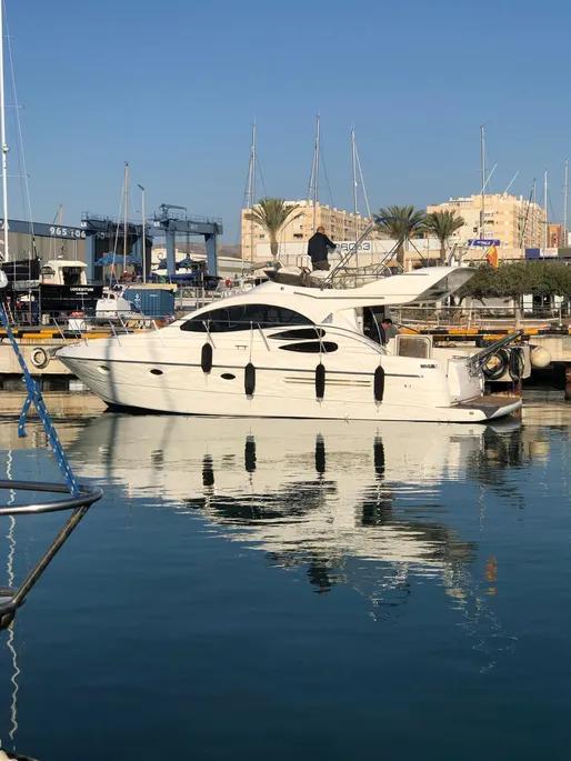 Azimut 39E