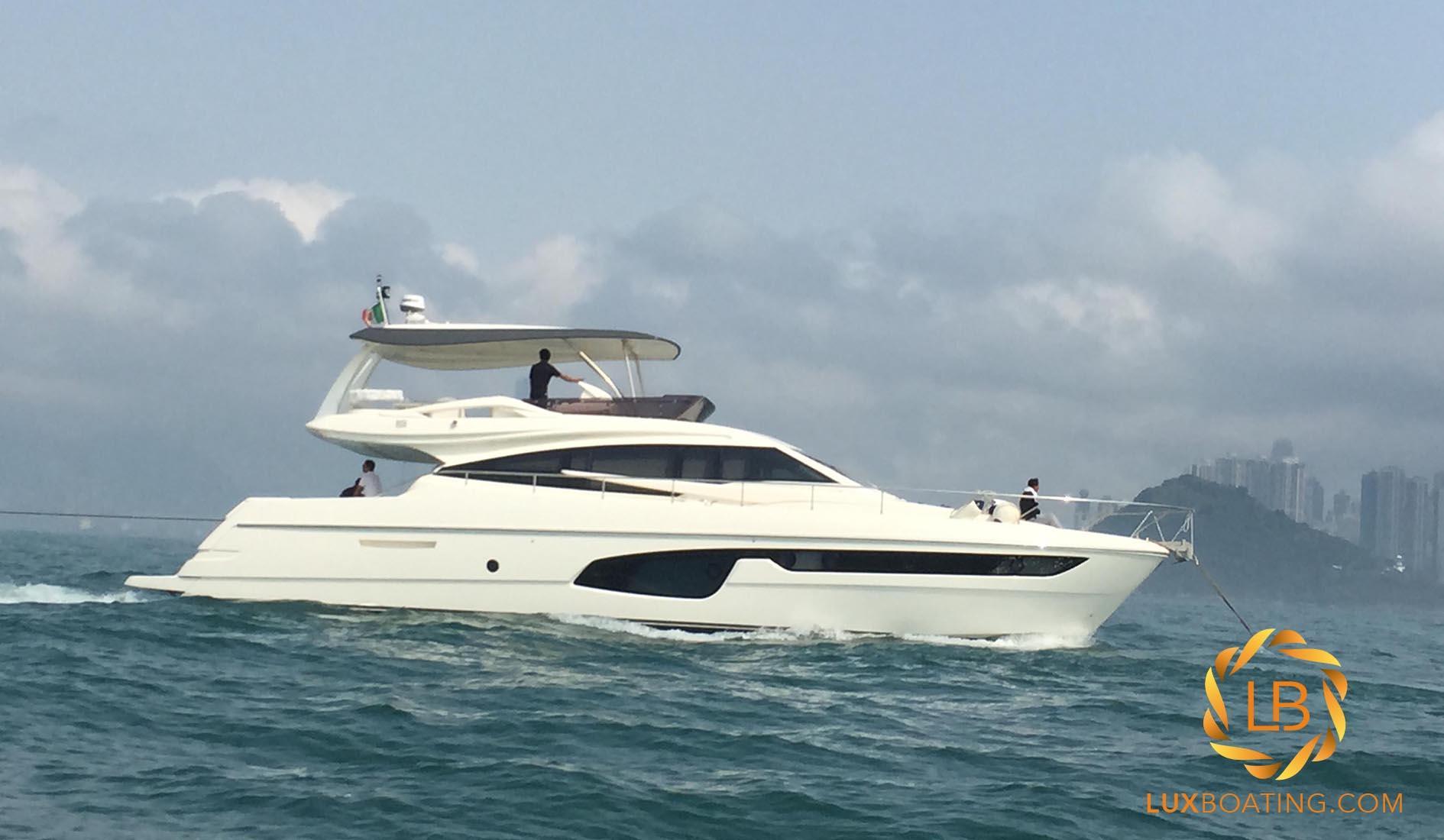 FERRETTI 650
