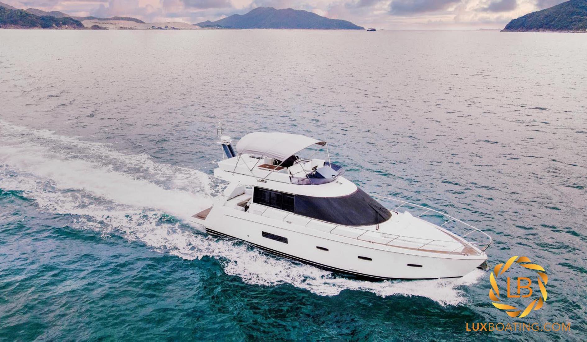Sealine F450