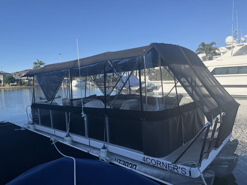 Runaway Bay Marine Pontoon Boat